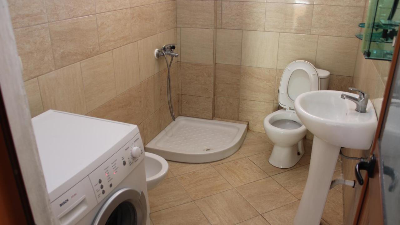 Bledi'S Comfy Apartment In New Blvd / Free Parking Tirana Esterno foto