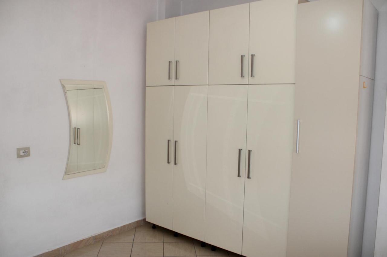 Bledi'S Comfy Apartment In New Blvd / Free Parking Tirana Esterno foto